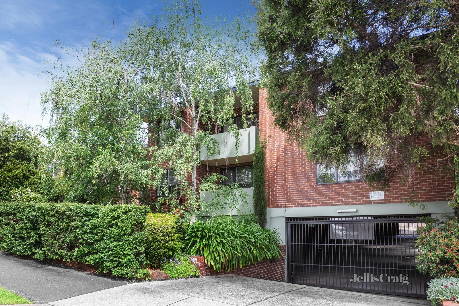 1/249 Burke Road, Glen Iris image 1