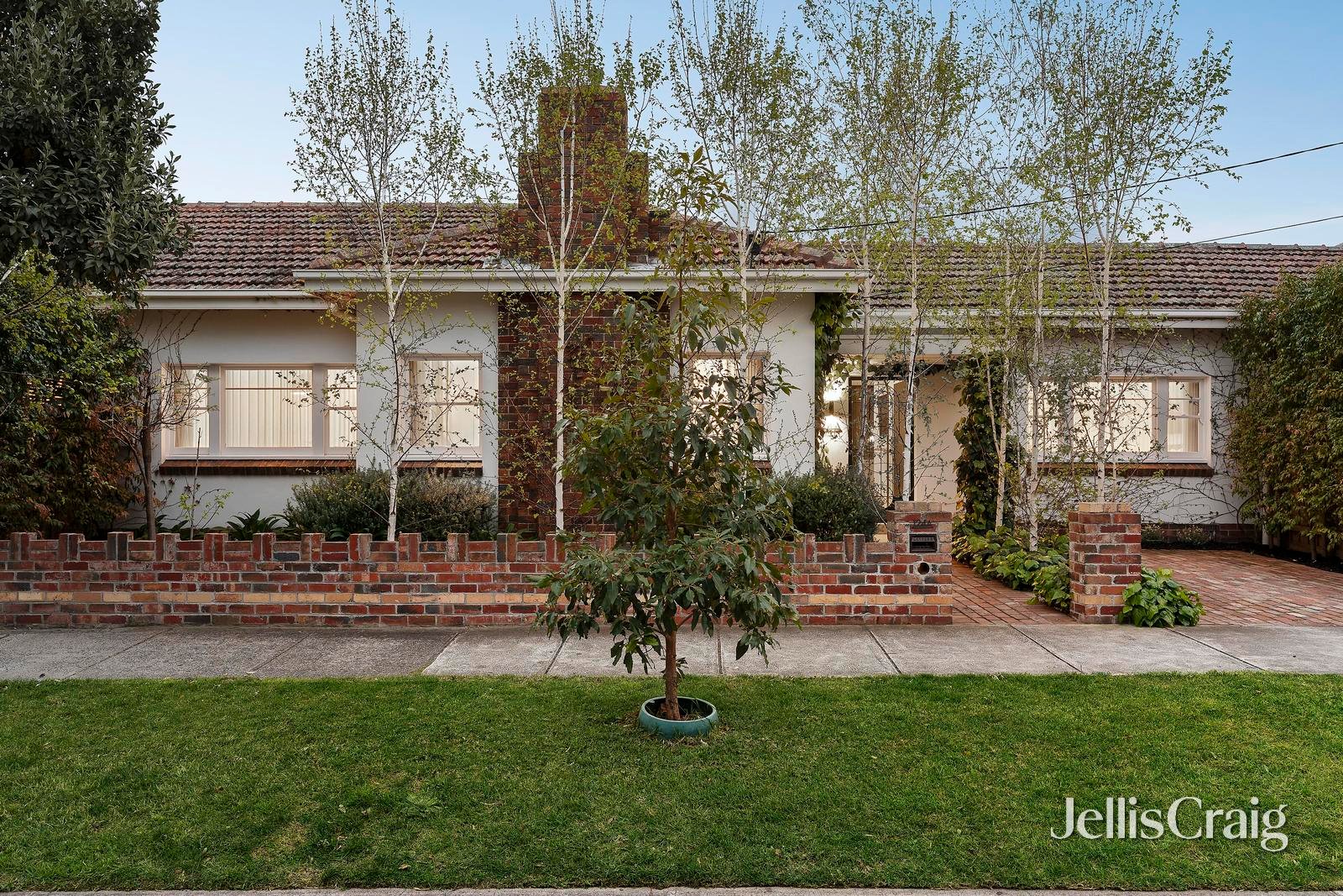 124a Cooper Street, Essendon image 1