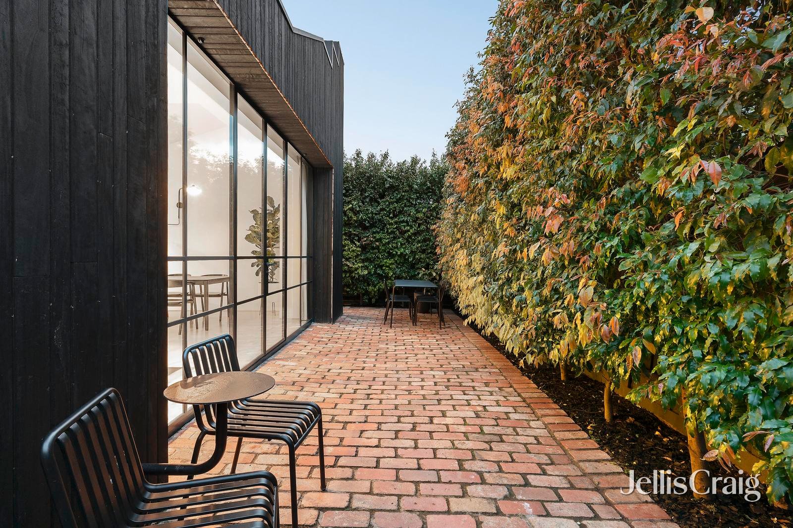 124a Cooper Street, Essendon image 16