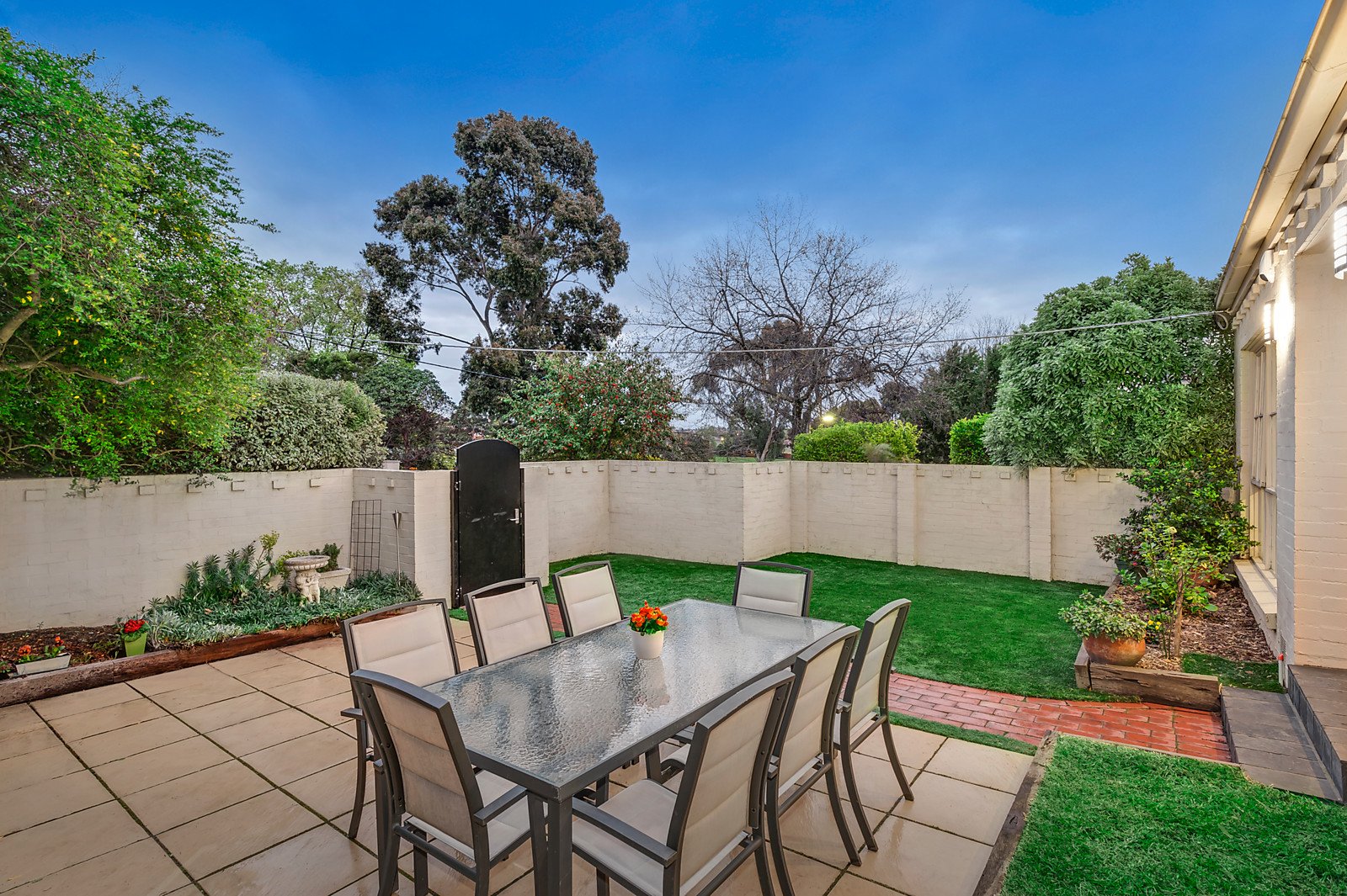 1/25 Albury Road, Balwyn North image 8