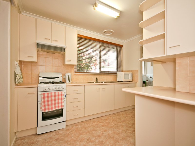 1/25 Bedford Street, Box Hill image 2