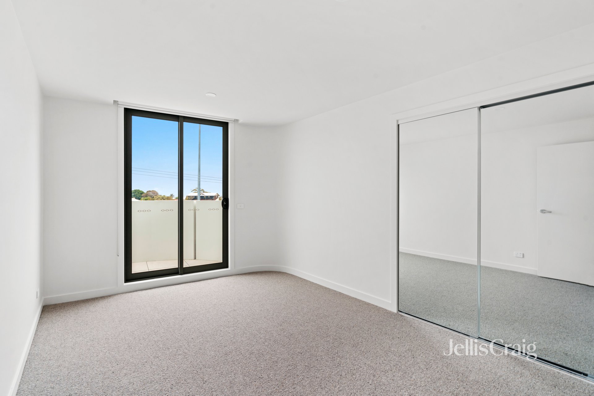 1/25 Brindisi St, Mentone image 8