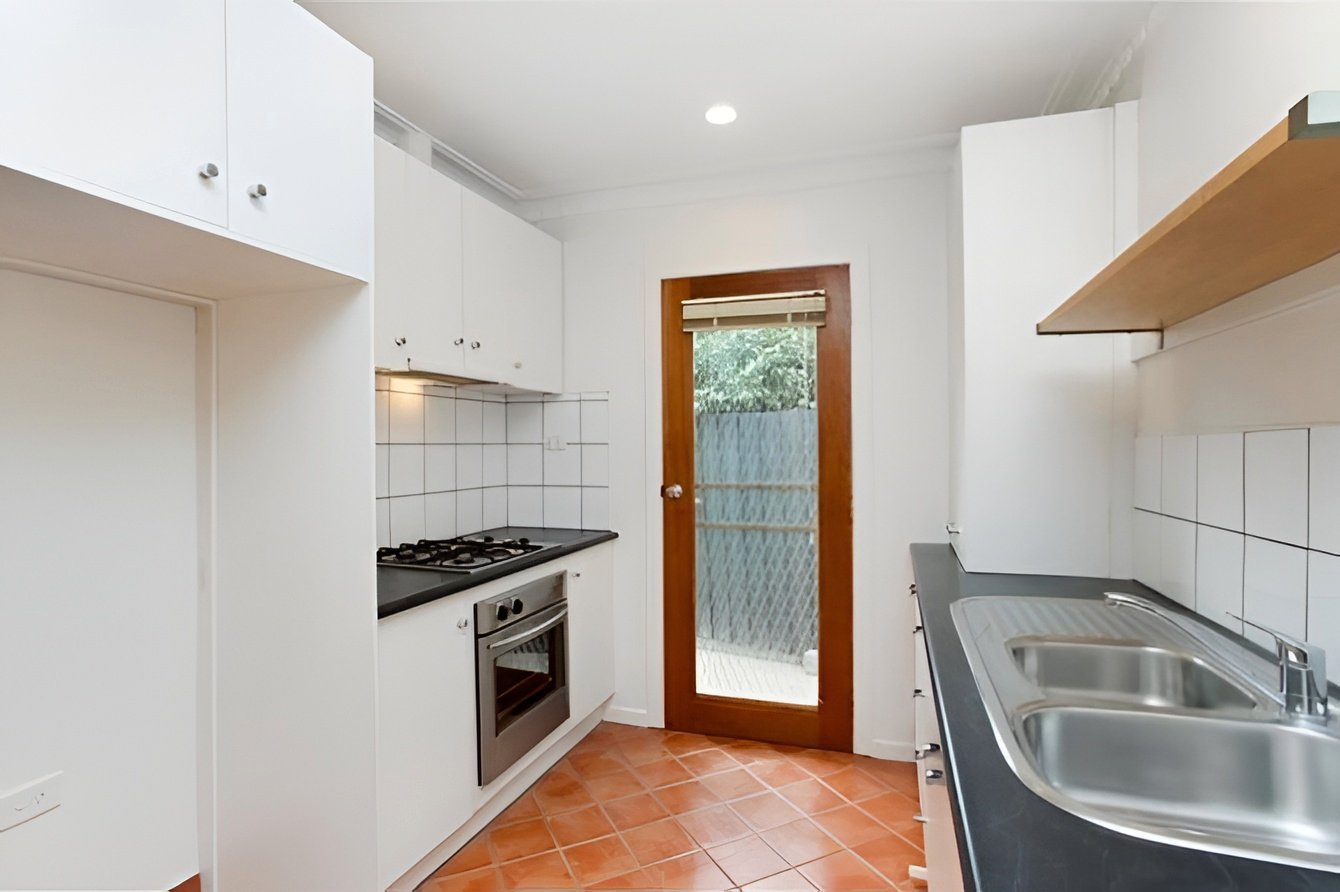 1/25 Christopher Crescent, Tullamarine image 2