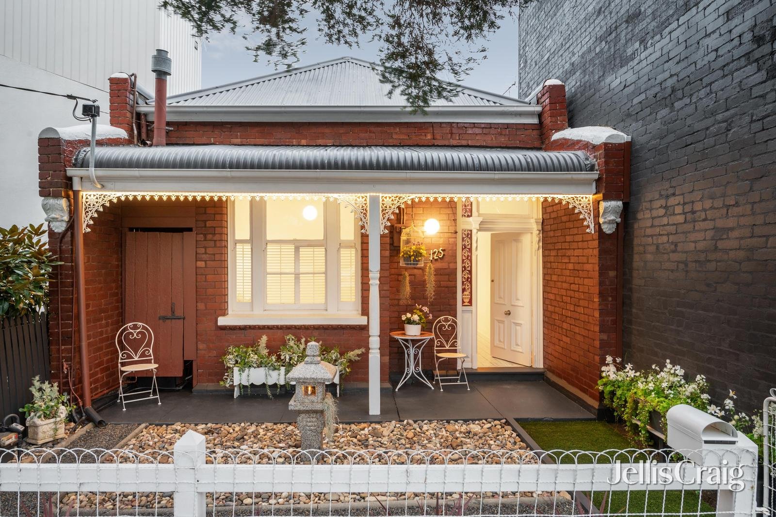 125 Coppin Street, Richmond image 1