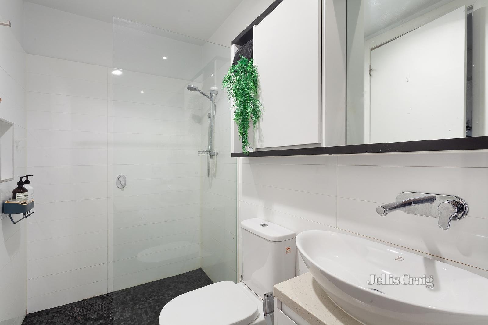 1/25 Coppin Street, Richmond image 7