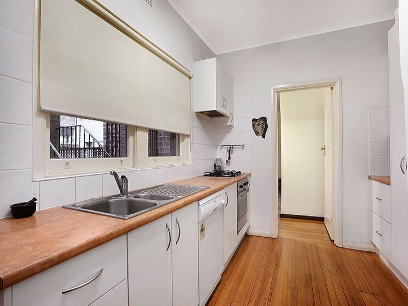 1/25 Dickens Street, Elwood image 7