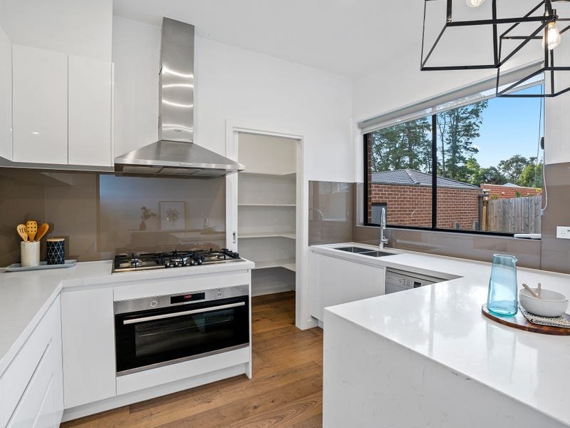 Property Gallery Thumbnail 6