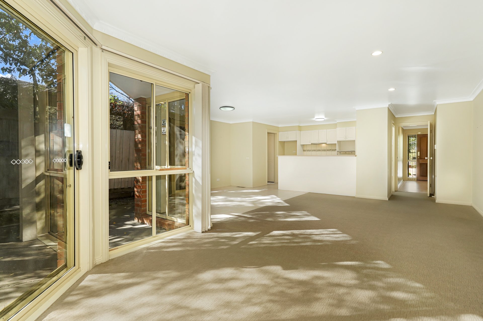 1/25 Florence Street, Glen&nbsp;Waverley image 2