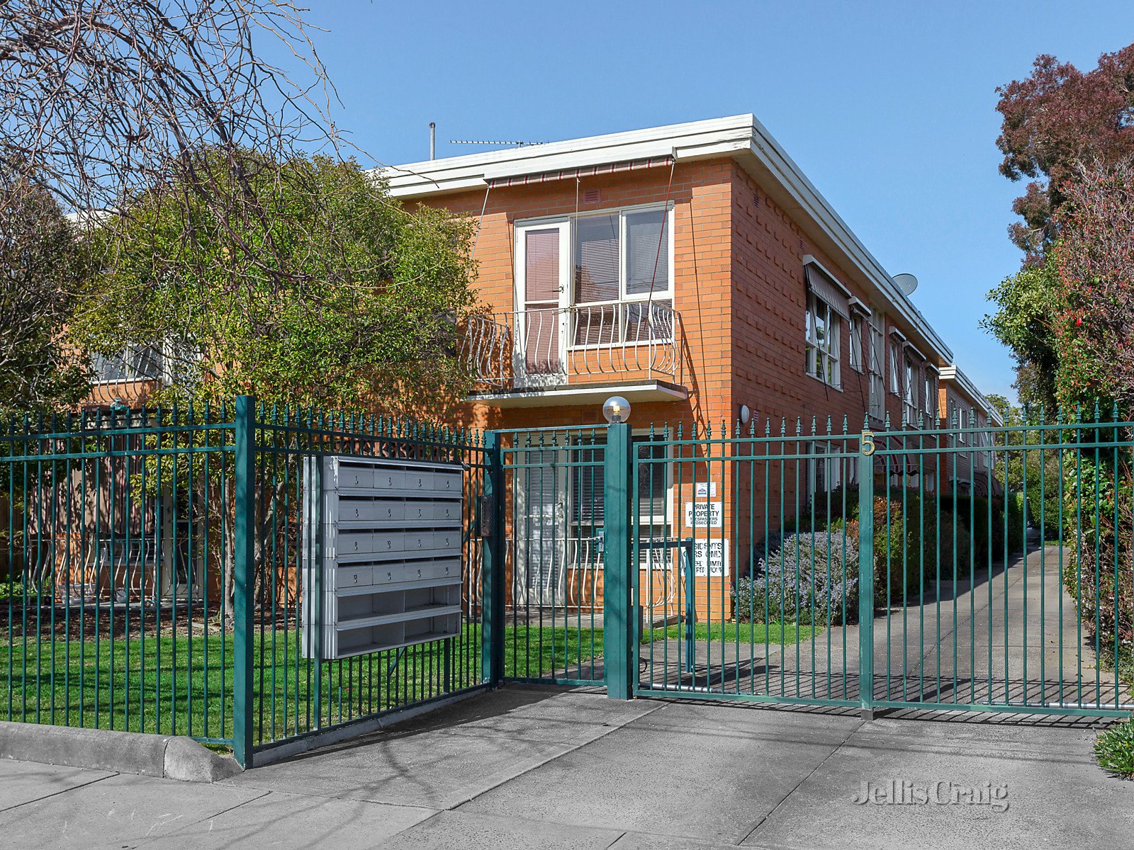 12/5 Gnarwyn Road, Carnegie image 3