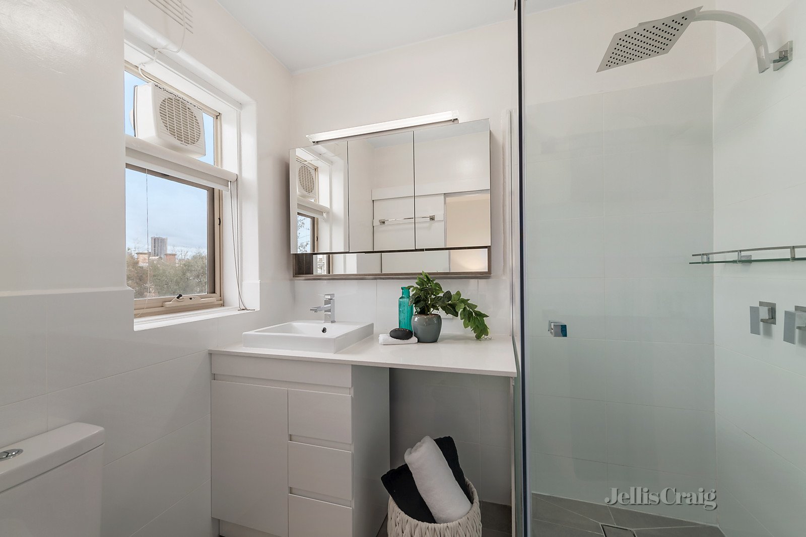 12/5 Gordon Street, Toorak image 4