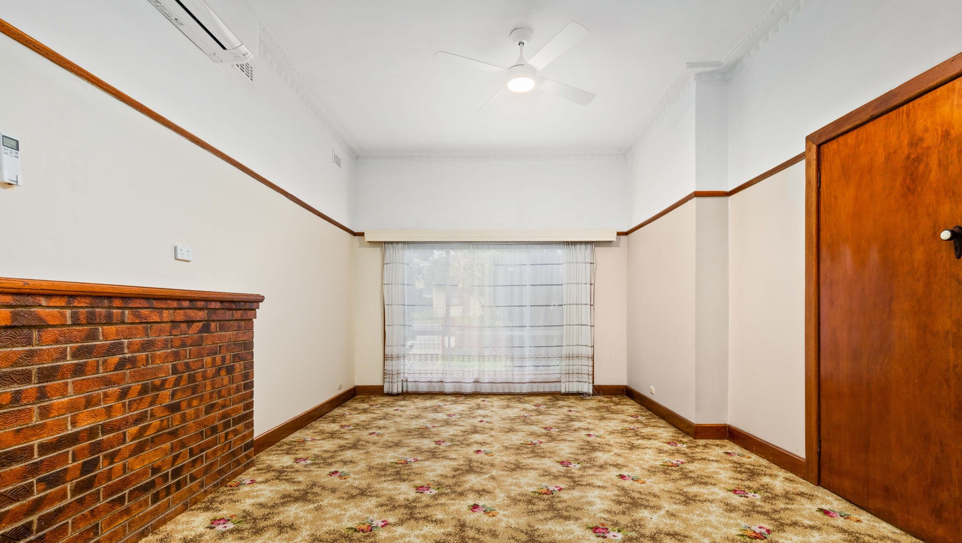 Property Gallery Thumbnail 3