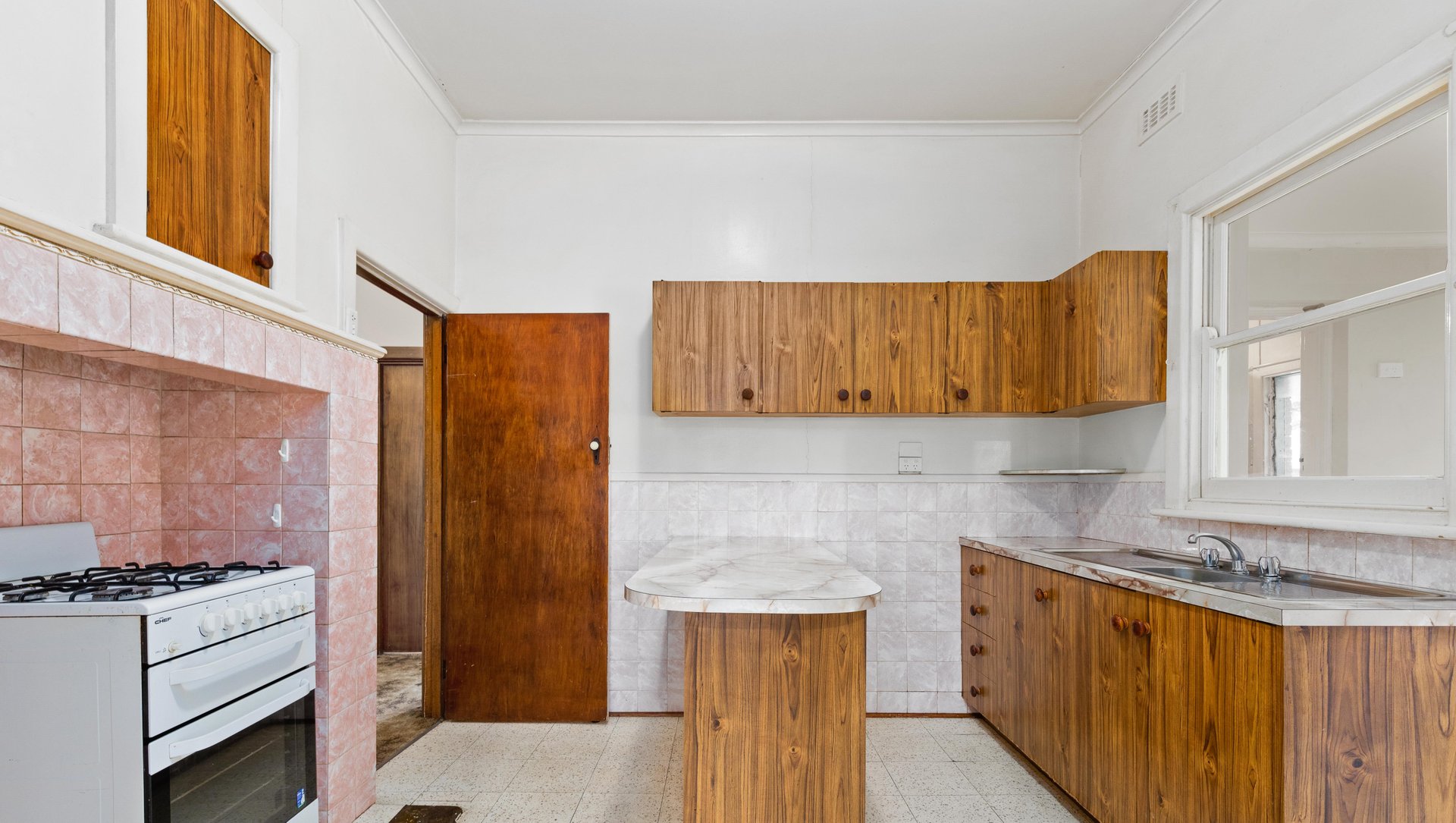 Property Gallery Thumbnail 5
