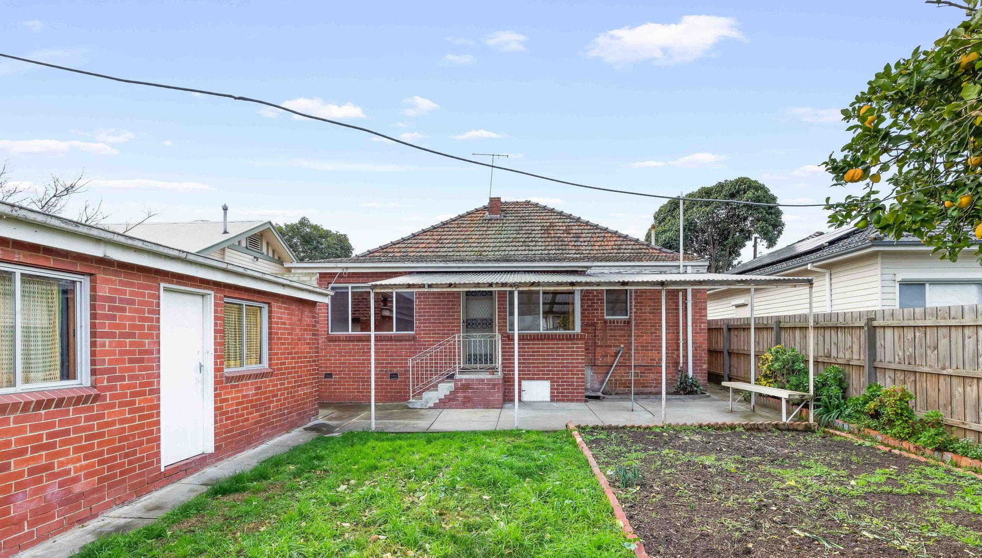 Property Gallery Thumbnail 9