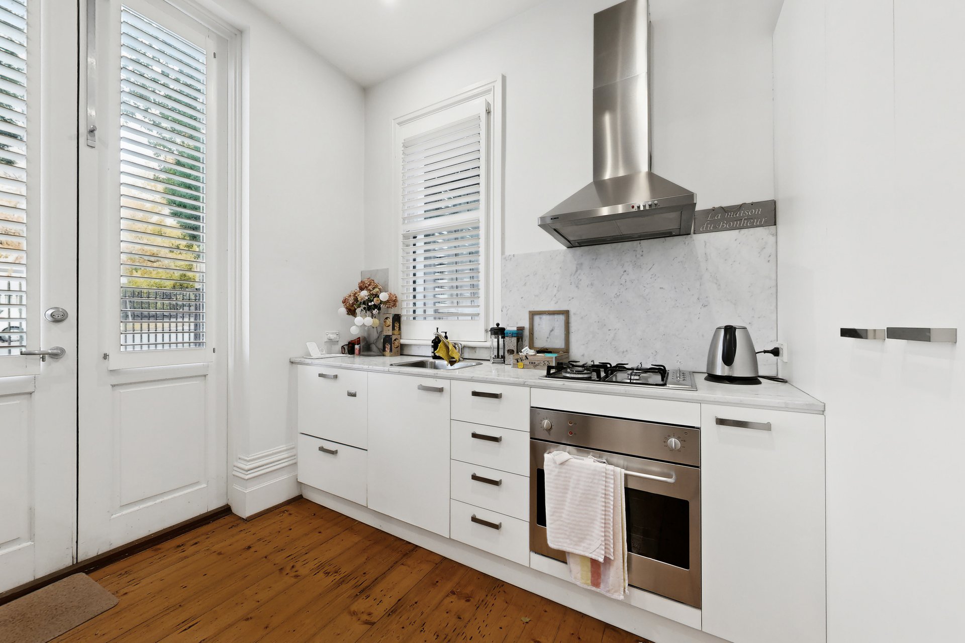 1/25 Isabella Grove, Hawthorn image 5