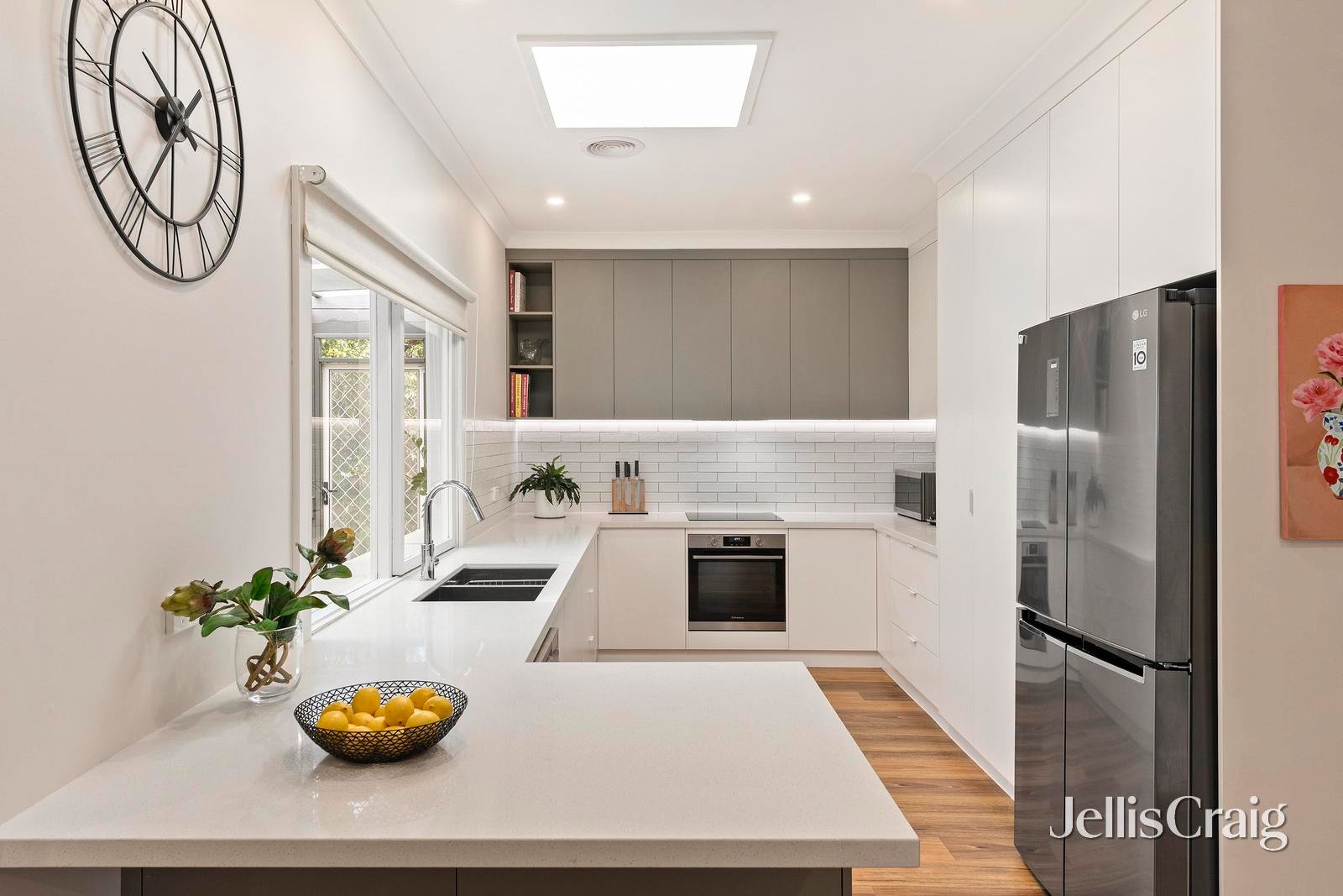 1/25 Maidstone Street, Ringwood image 6