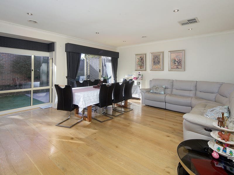 Property Gallery Thumbnail 3