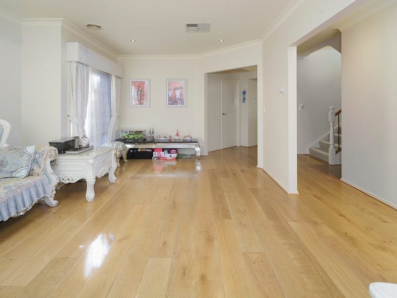 Property Gallery Thumbnail 8