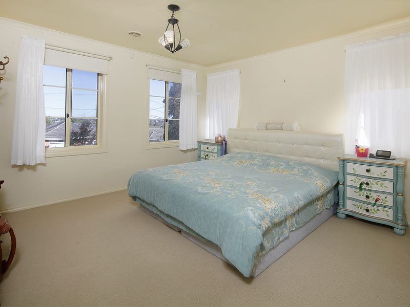 Property Gallery Thumbnail 9