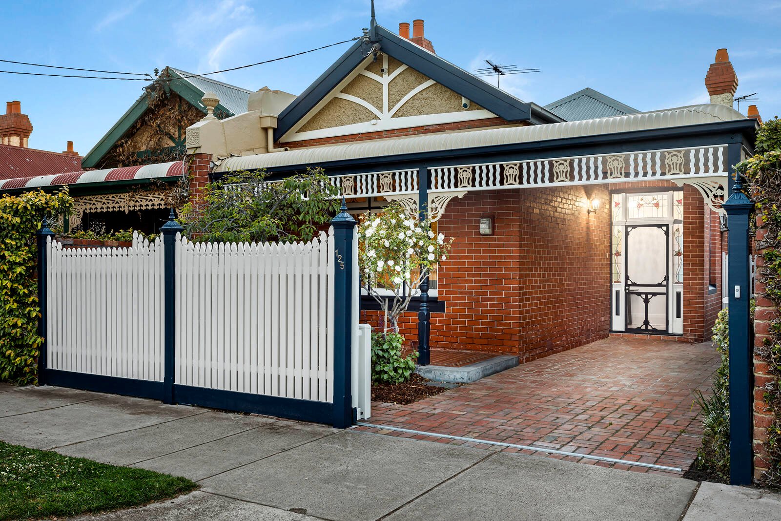 Property Gallery - Main Image