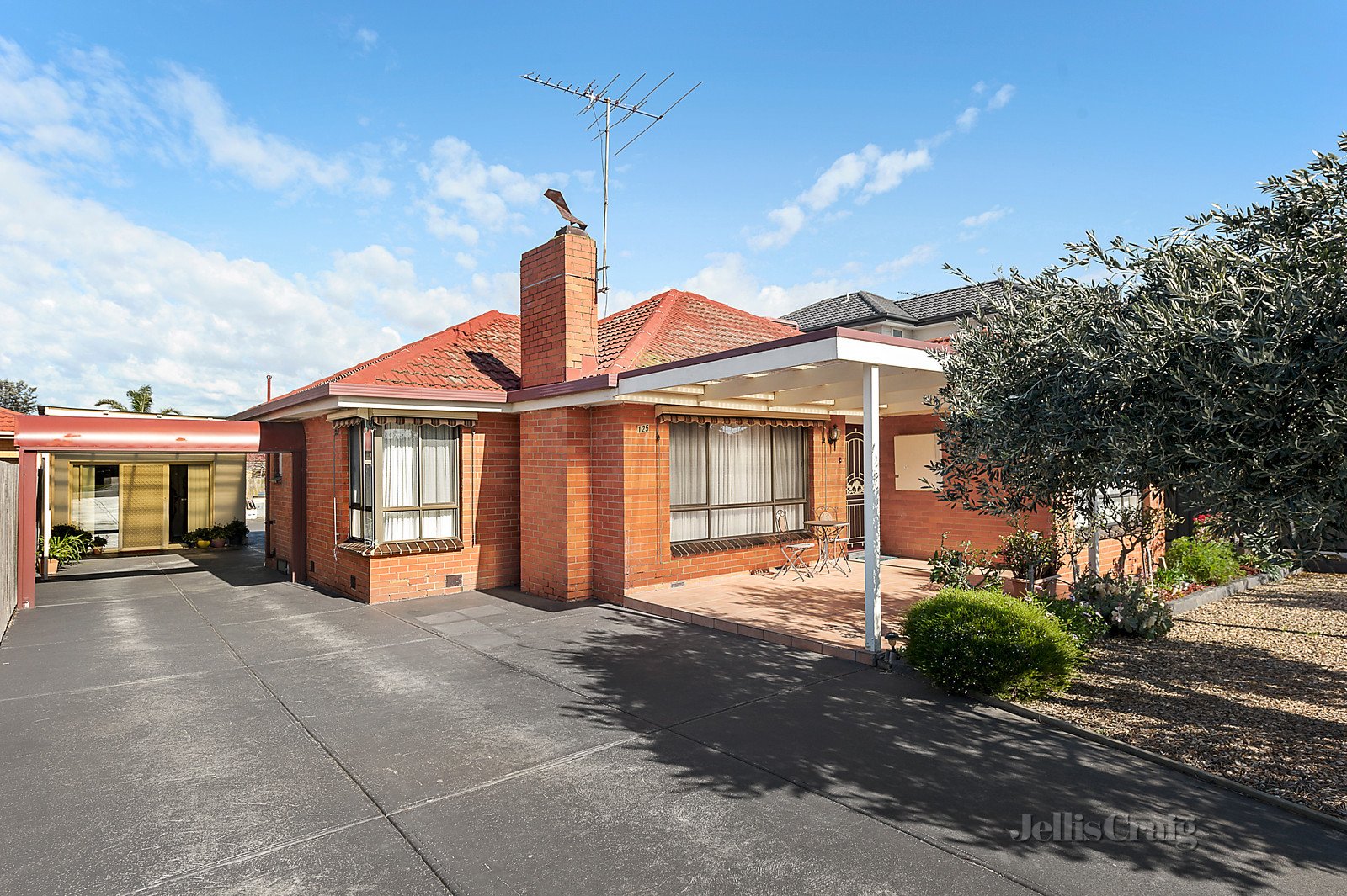 125 Parer Road, Airport West image 1
