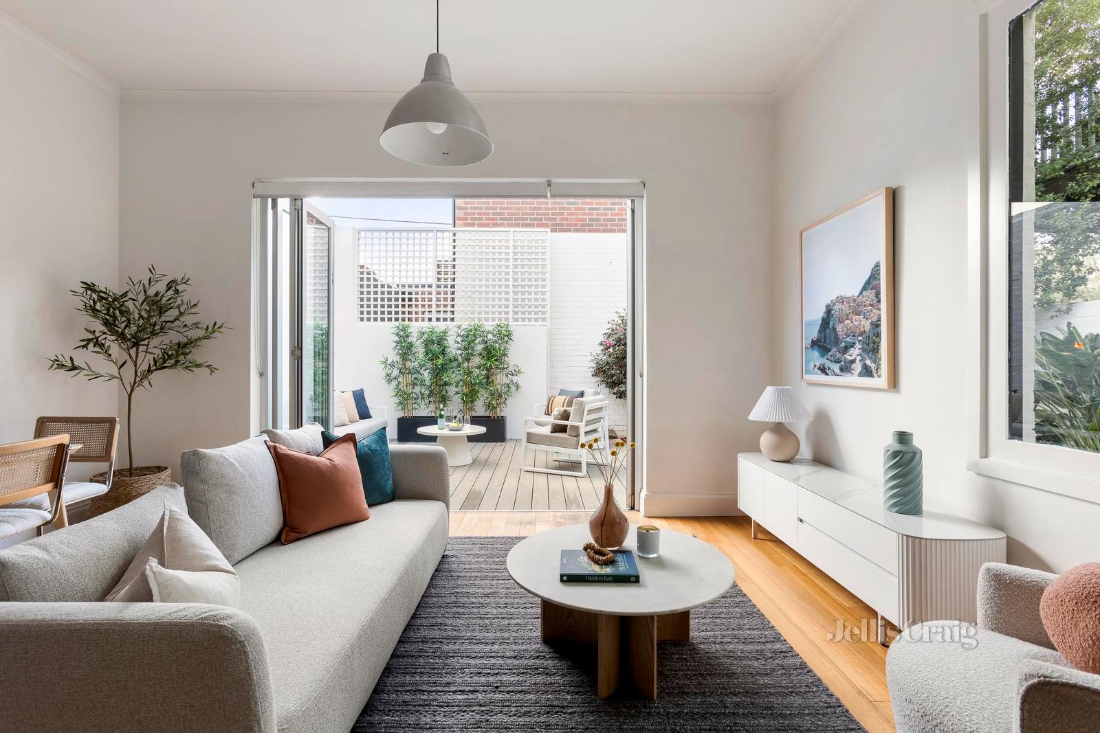 125 Ross Street, Port Melbourne image 3