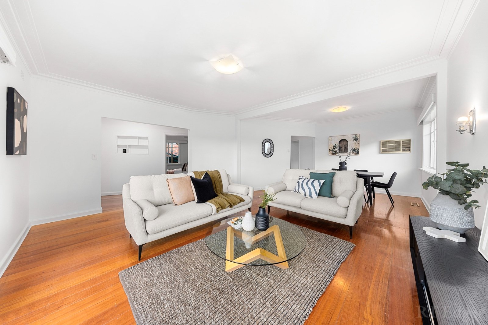Property Gallery Thumbnail 3