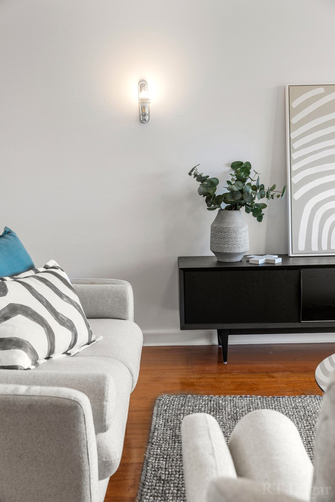 Property Gallery Thumbnail 15