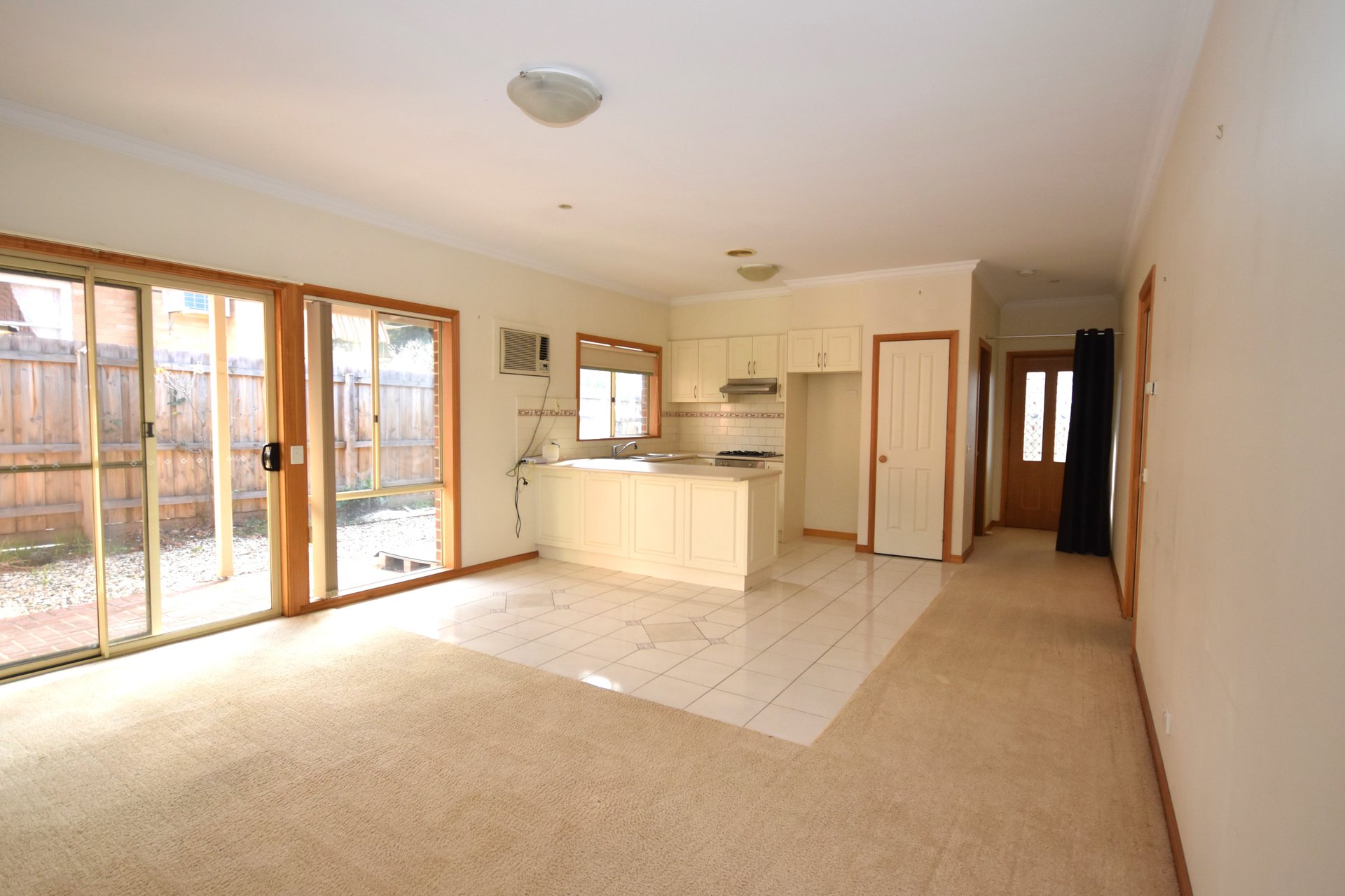 1/25 Slevin Street, Lilydale image 2
