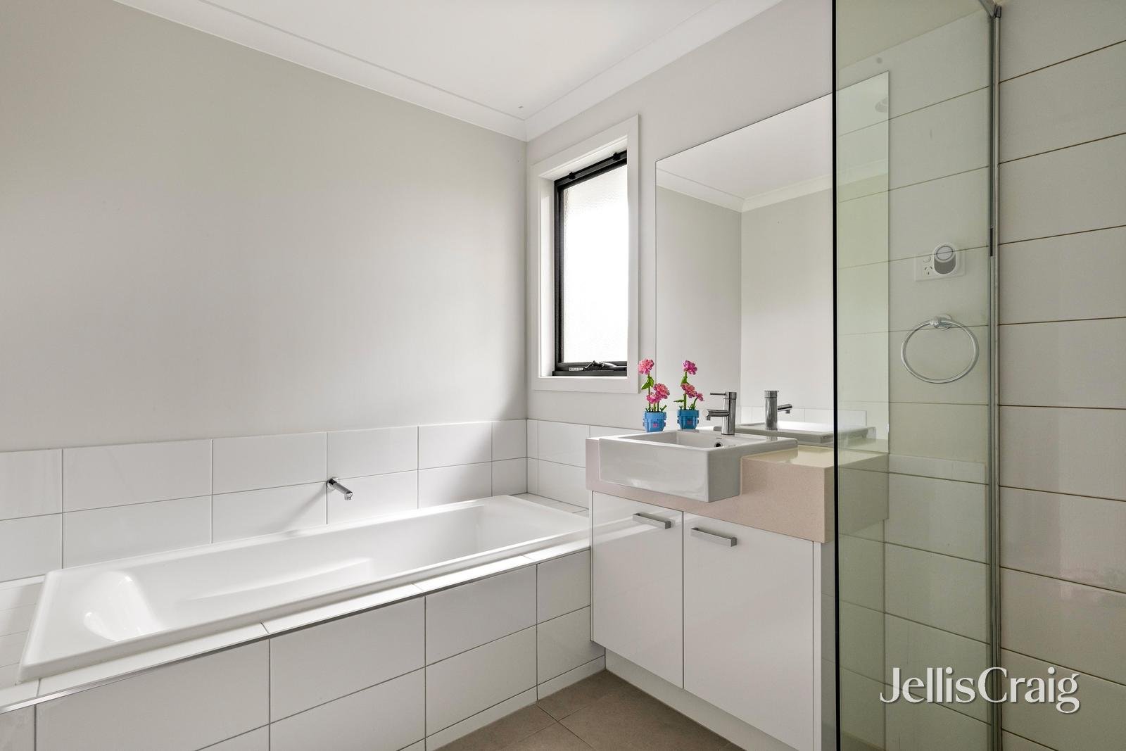 125 Spriggs Drive, Croydon image 9