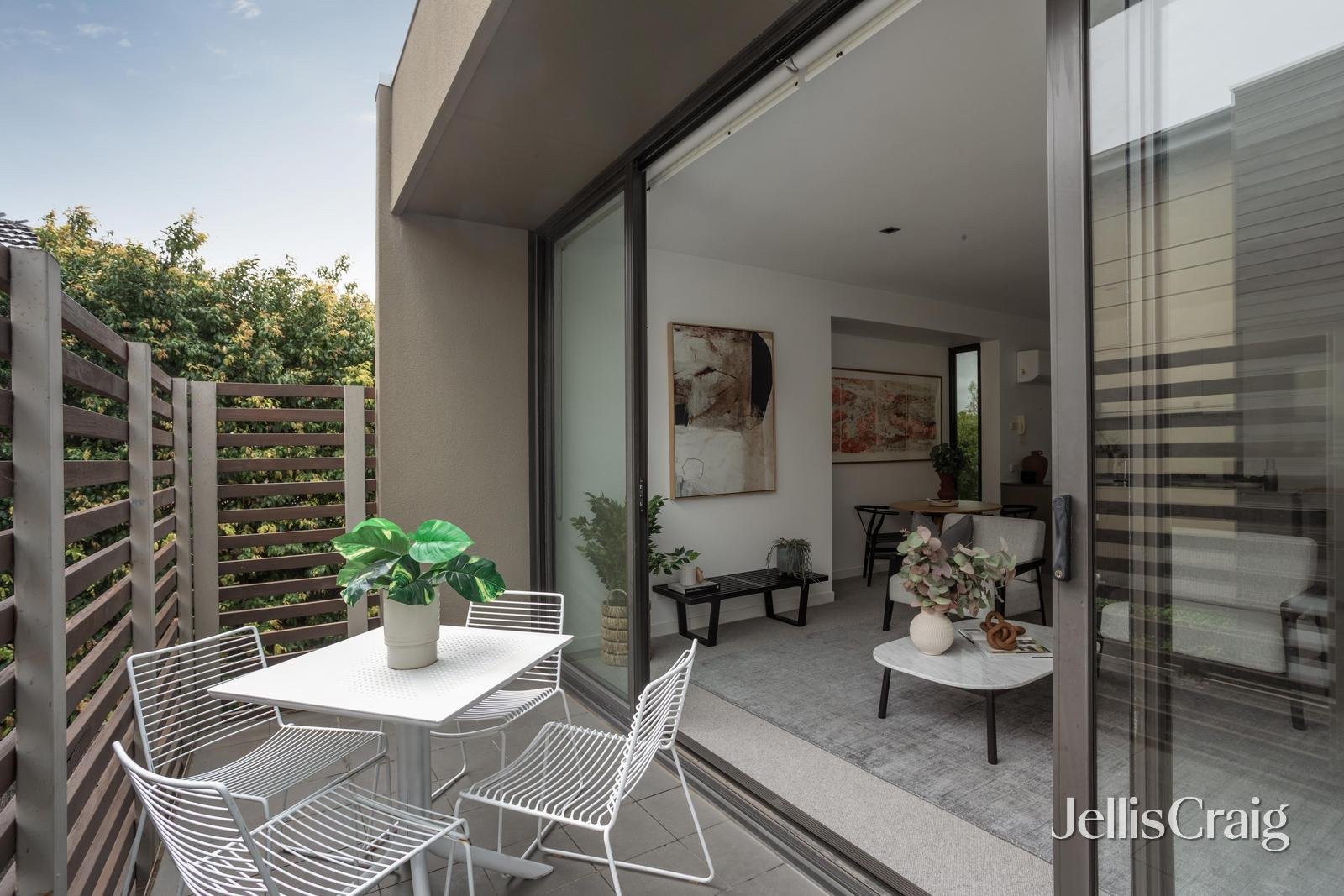 12/5 Warner Street, Malvern image 4