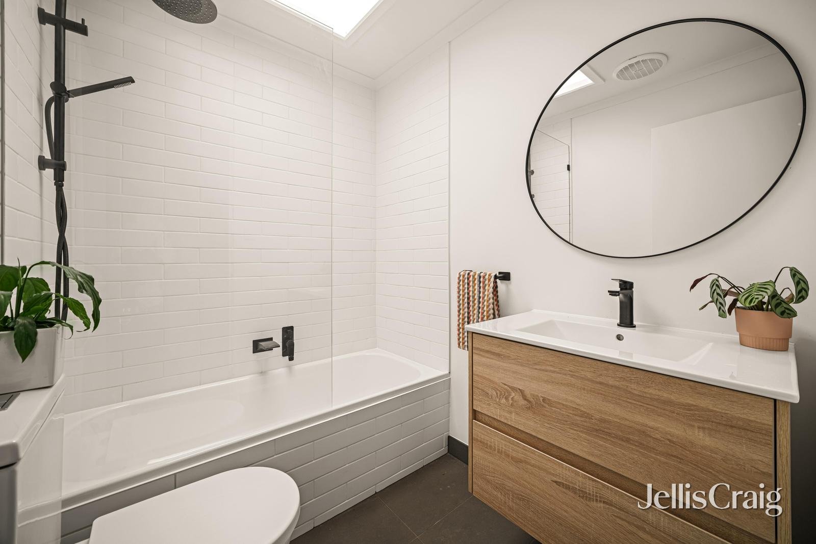 1/25 Wedd Street, Cheltenham image 9