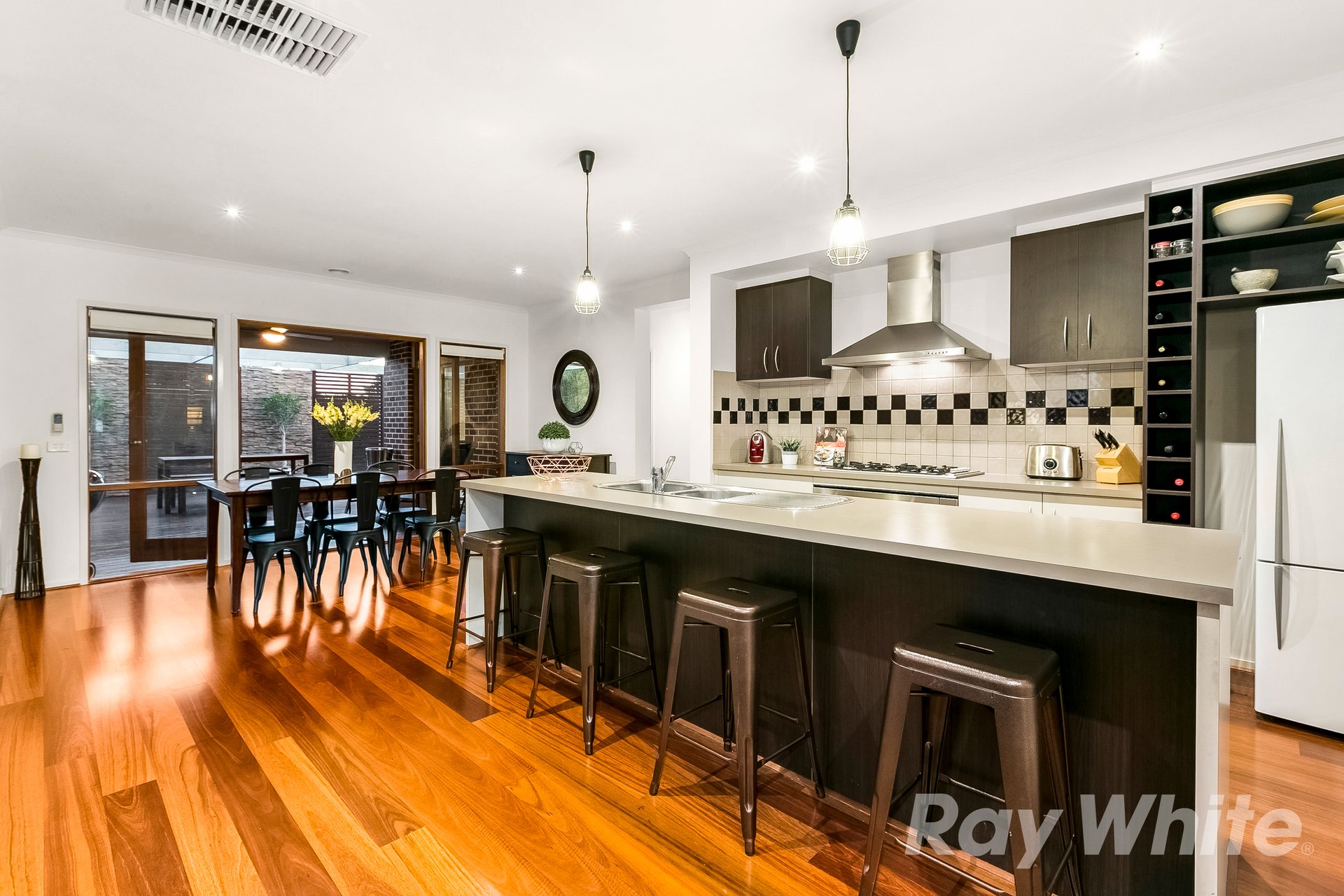 125 Windella Crescent, Glen Waverley image 3