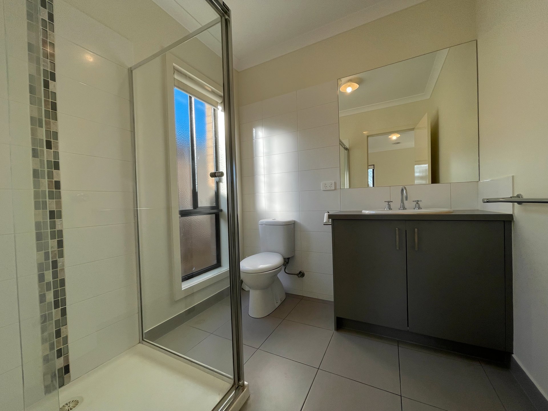 125 Wurrook Circuit, North Geelong image 7