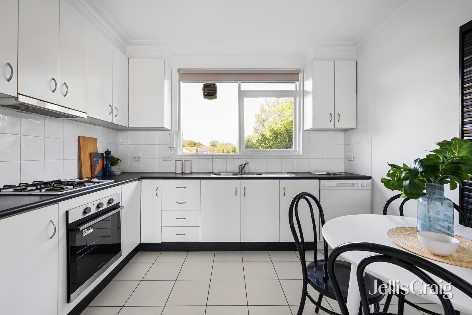 12/50 Leura Grove, Hawthorn&nbsp;East image 6