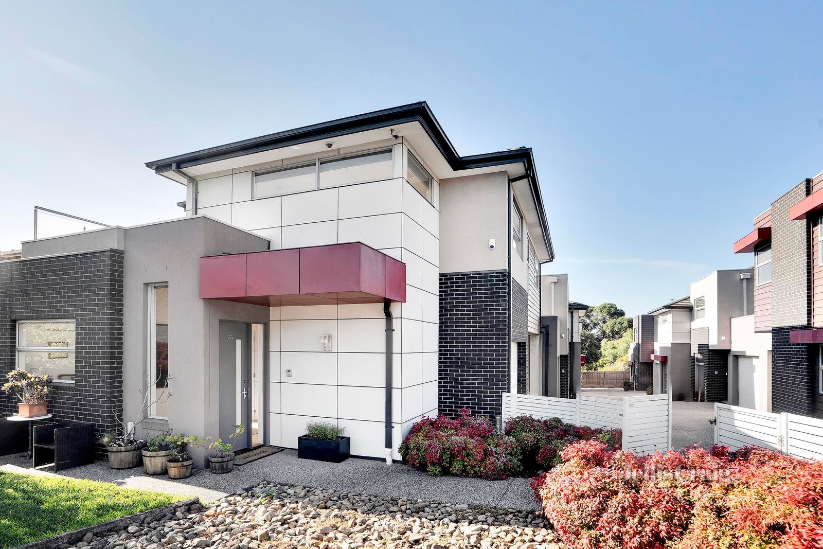 1/250 Pascoe Vale Road, Essendon image 1