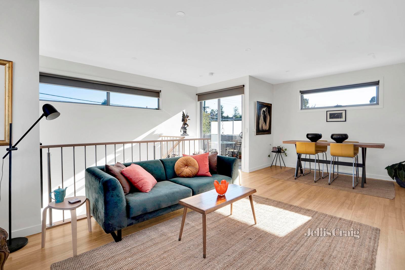 1/250 Pascoe Vale Road, Essendon image 2