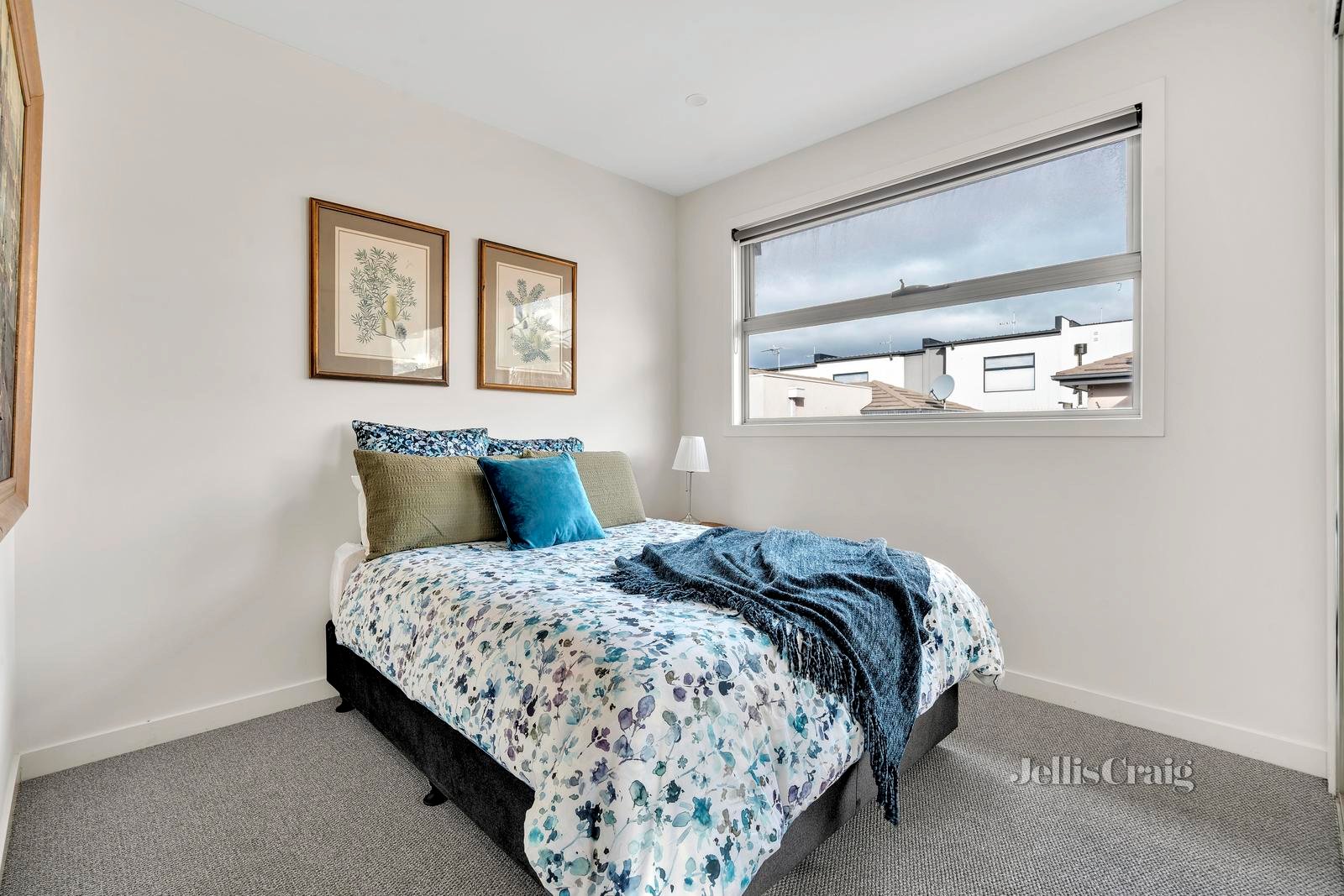 1/250 Pascoe Vale Road, Essendon image 8
