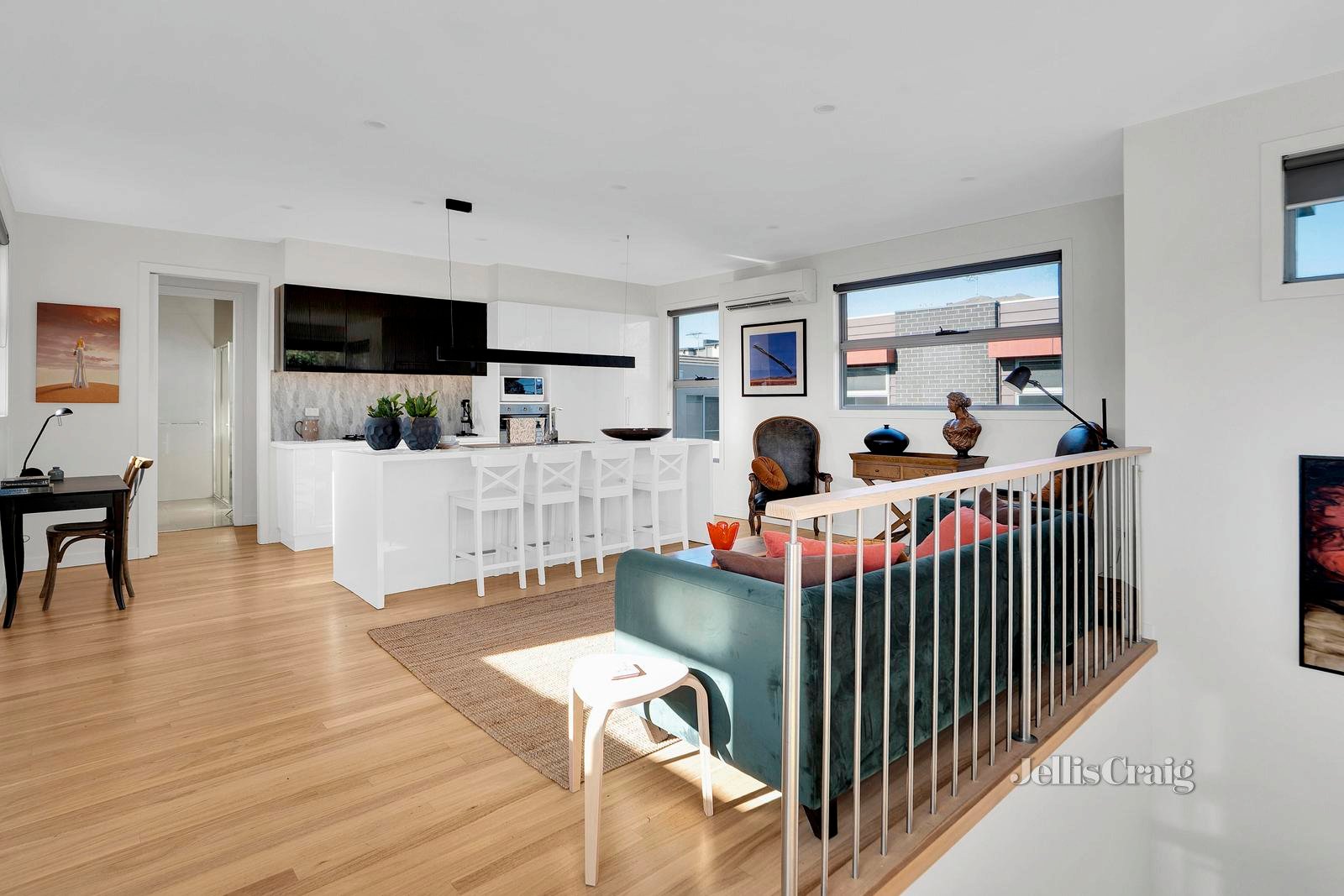 1/250 Pascoe Vale Road, Essendon image 10