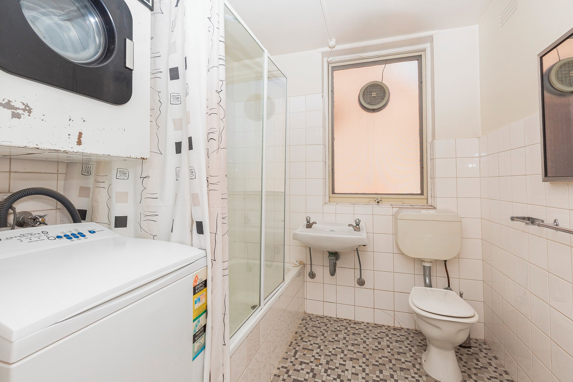 Property Gallery Thumbnail 6
