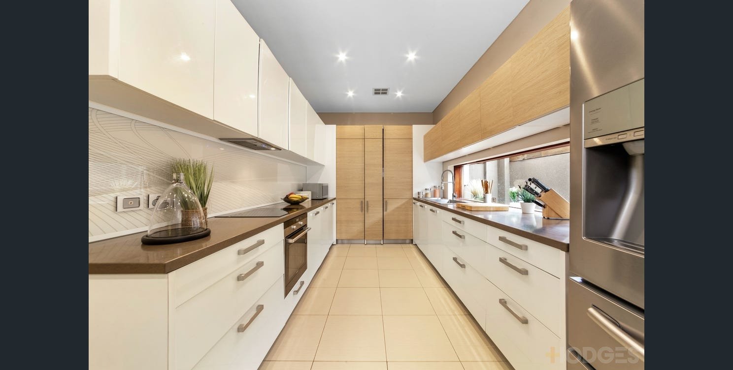 1 / 252 South Road Brighton East