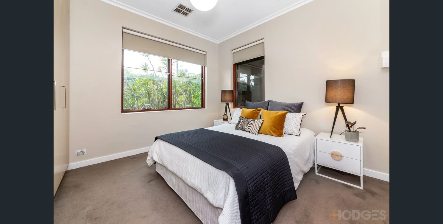 1 / 252 South Road Brighton East