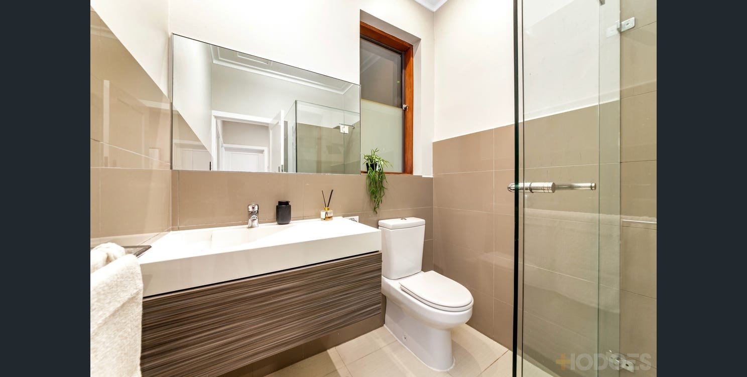 1 / 252 South Road Brighton East