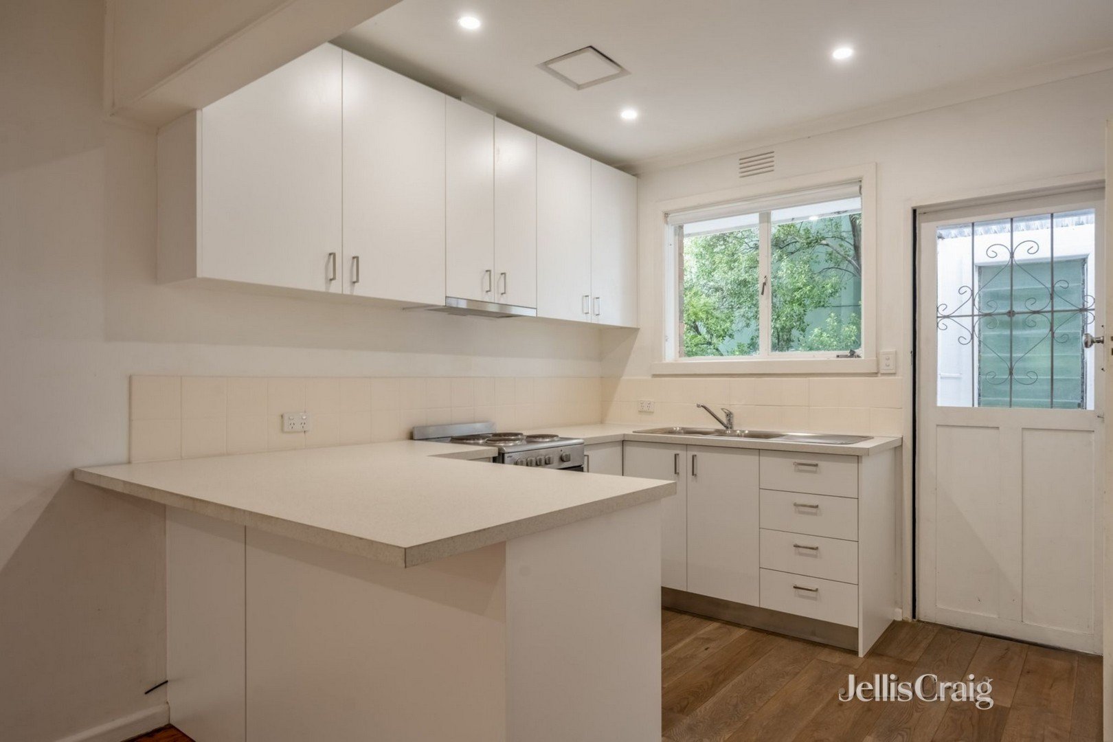 12/520 Moreland Road, Brunswick West image 2