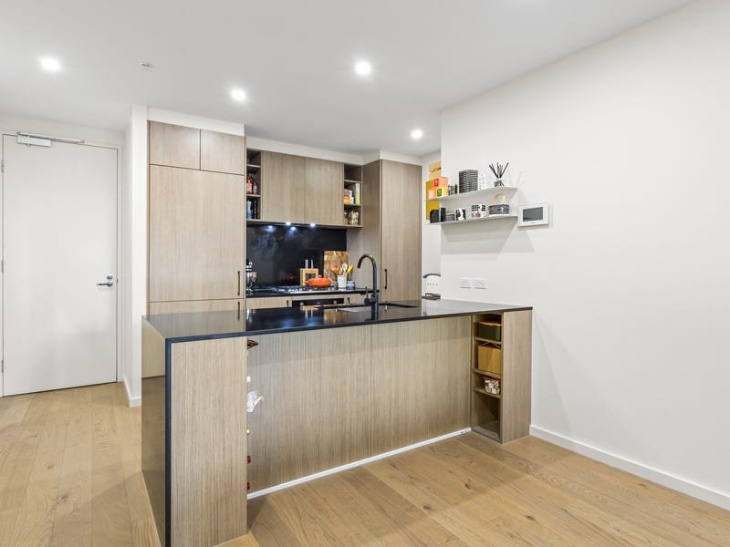 Property Gallery Thumbnail 3