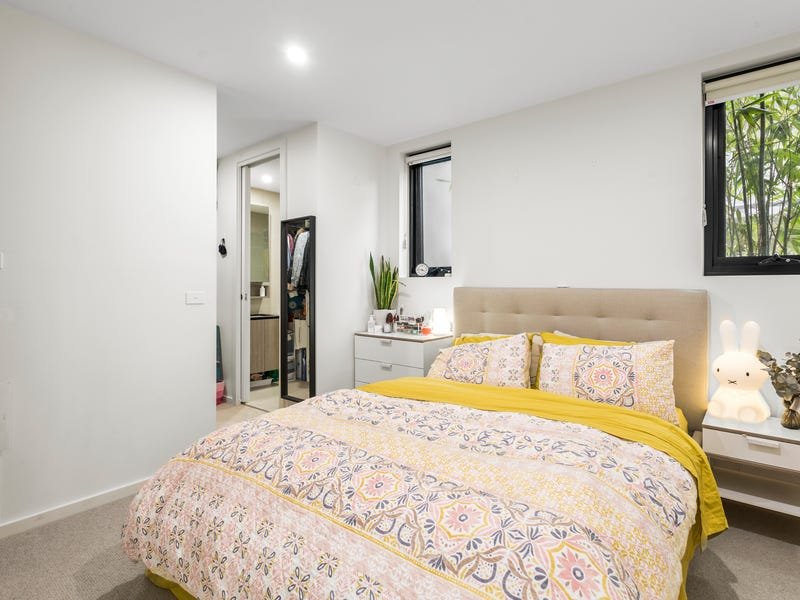 Property Gallery Thumbnail 6