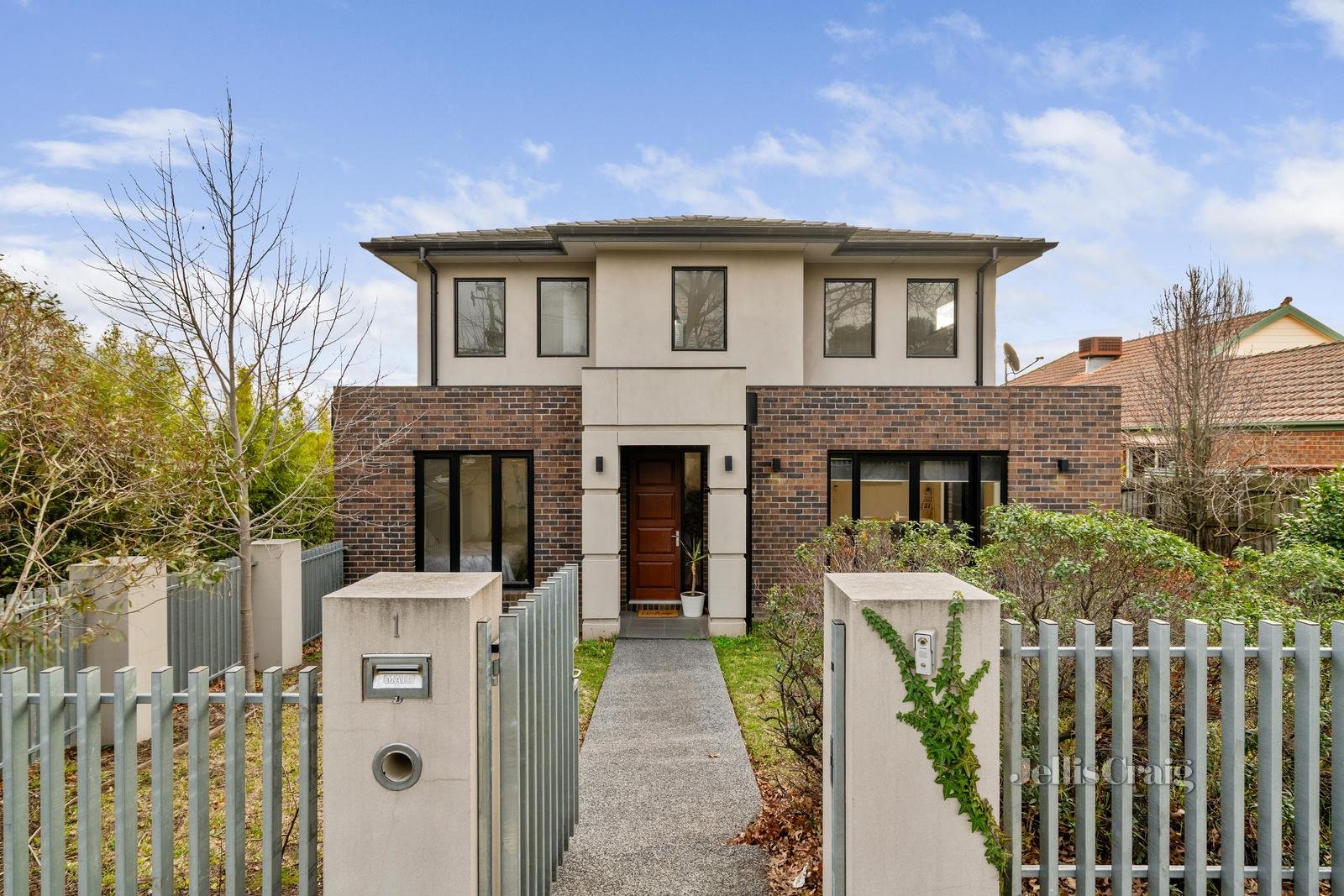 1/257 Elgar Road, Surrey Hills image 1