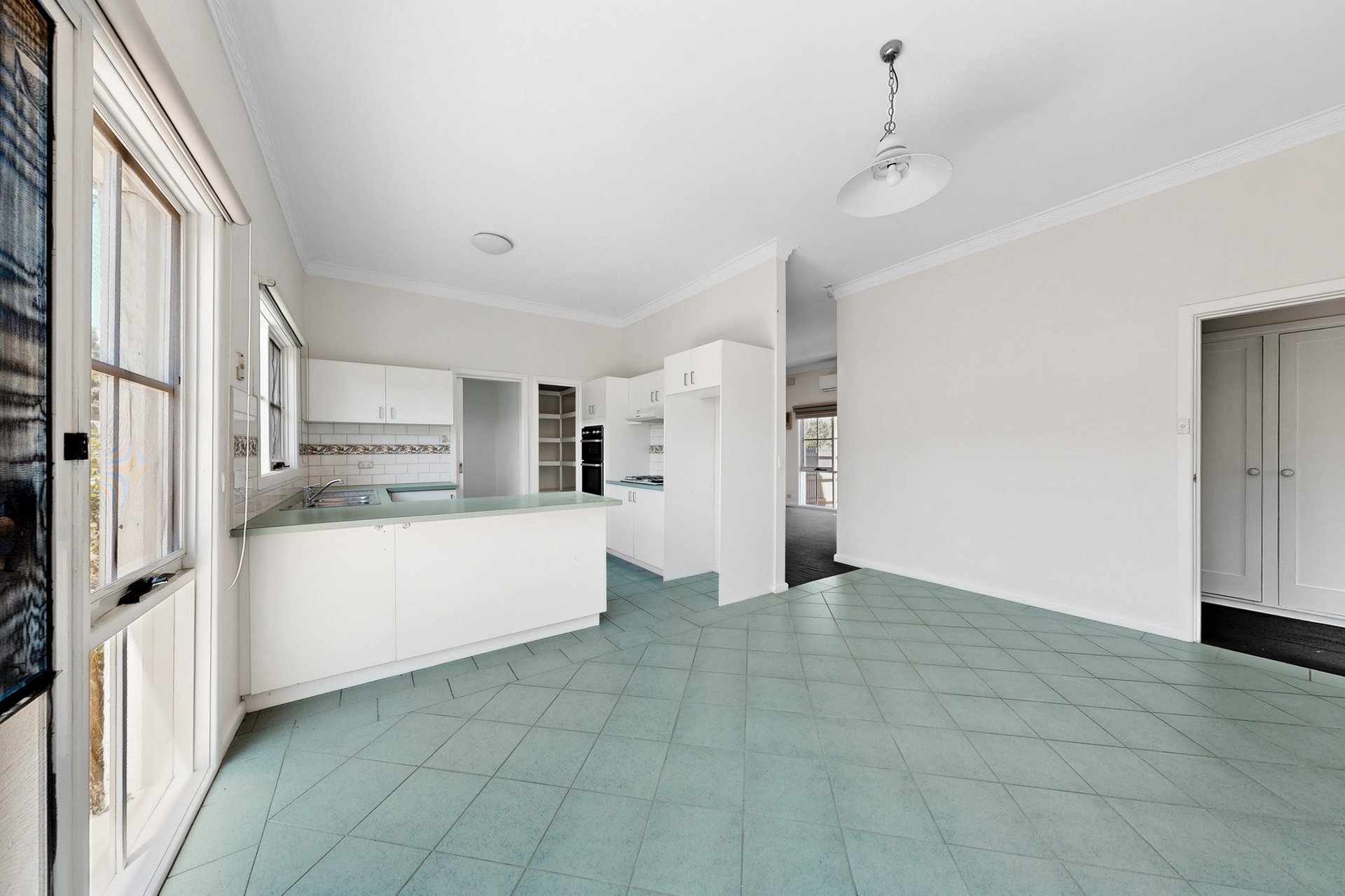 1/258 Tucker Road, Mckinnon image 4