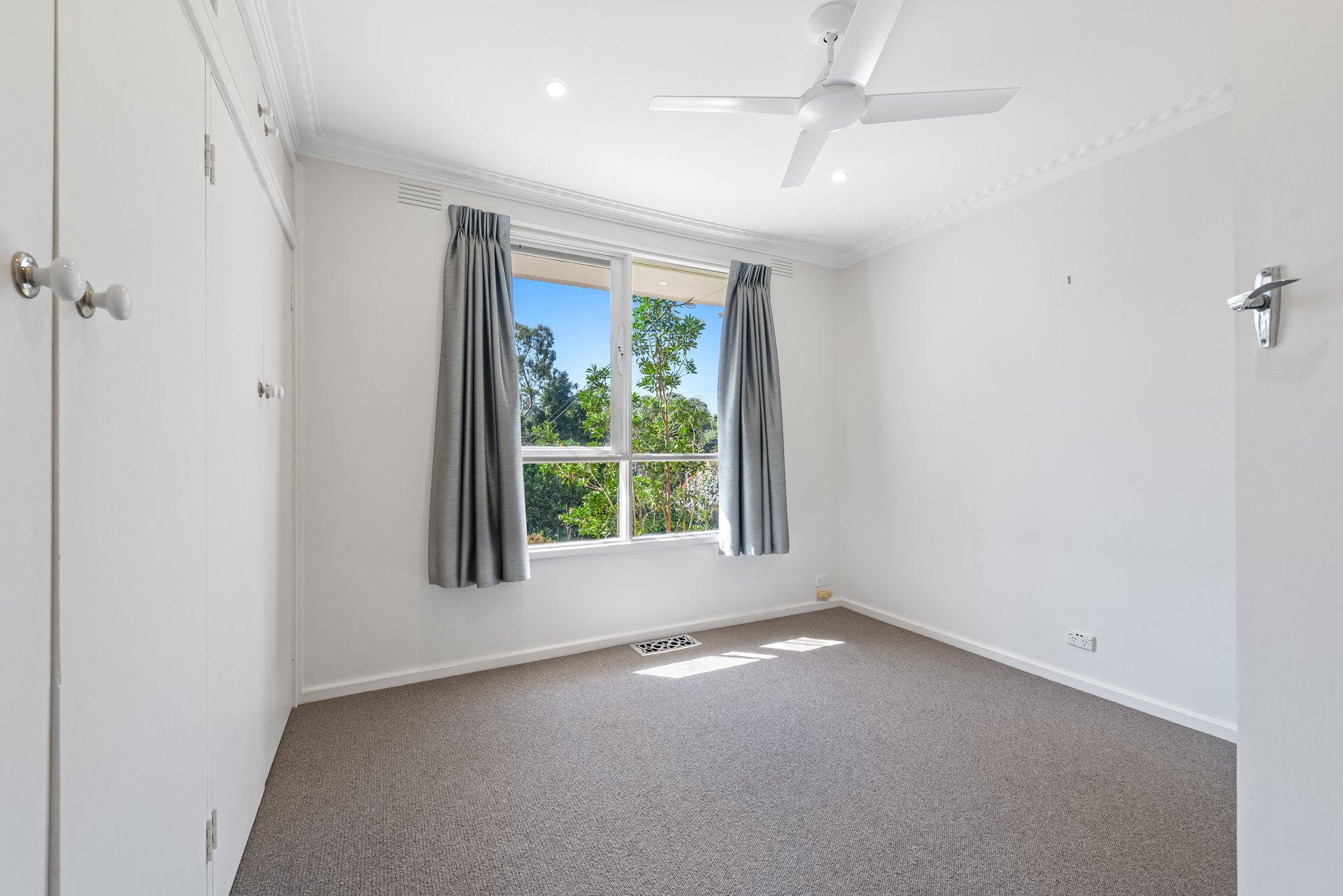 126 Brougham Street, Eltham image 5