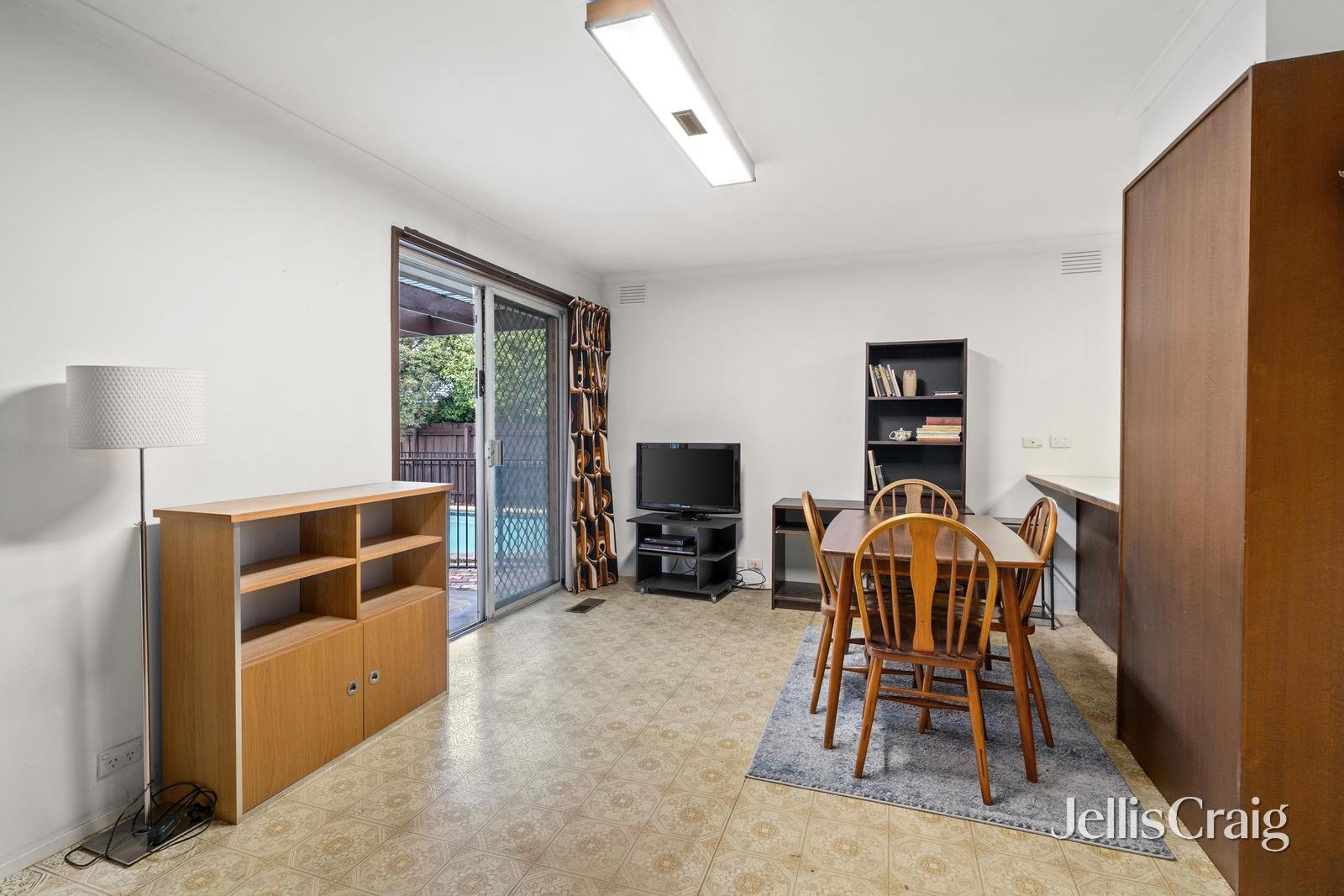 126 Capital Avenue, Glen Waverley image 6