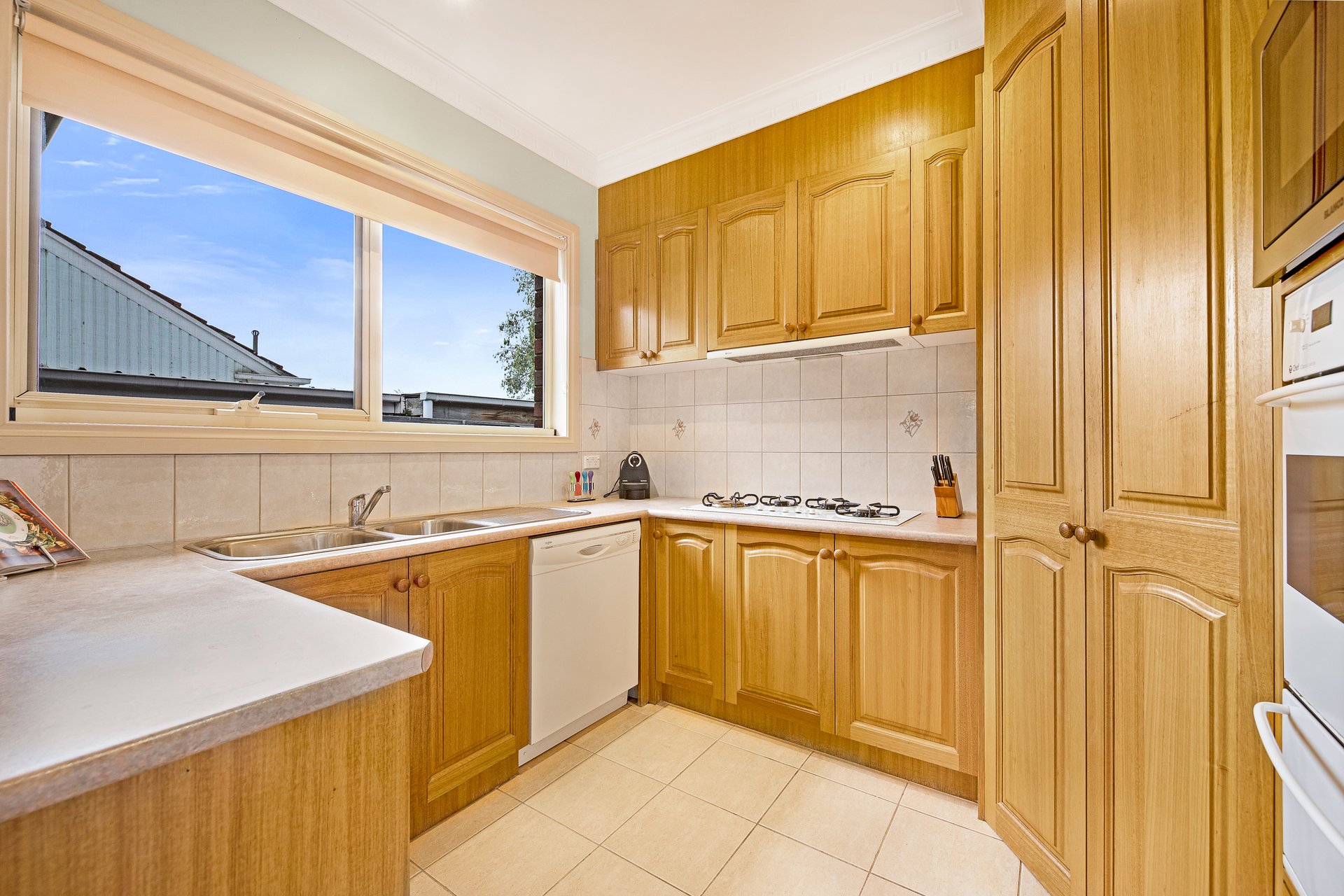 1/26 Grenfell Road, Mount Waverley image 4